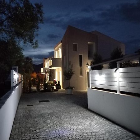 Villa Est San Teodoro  Dış mekan fotoğraf