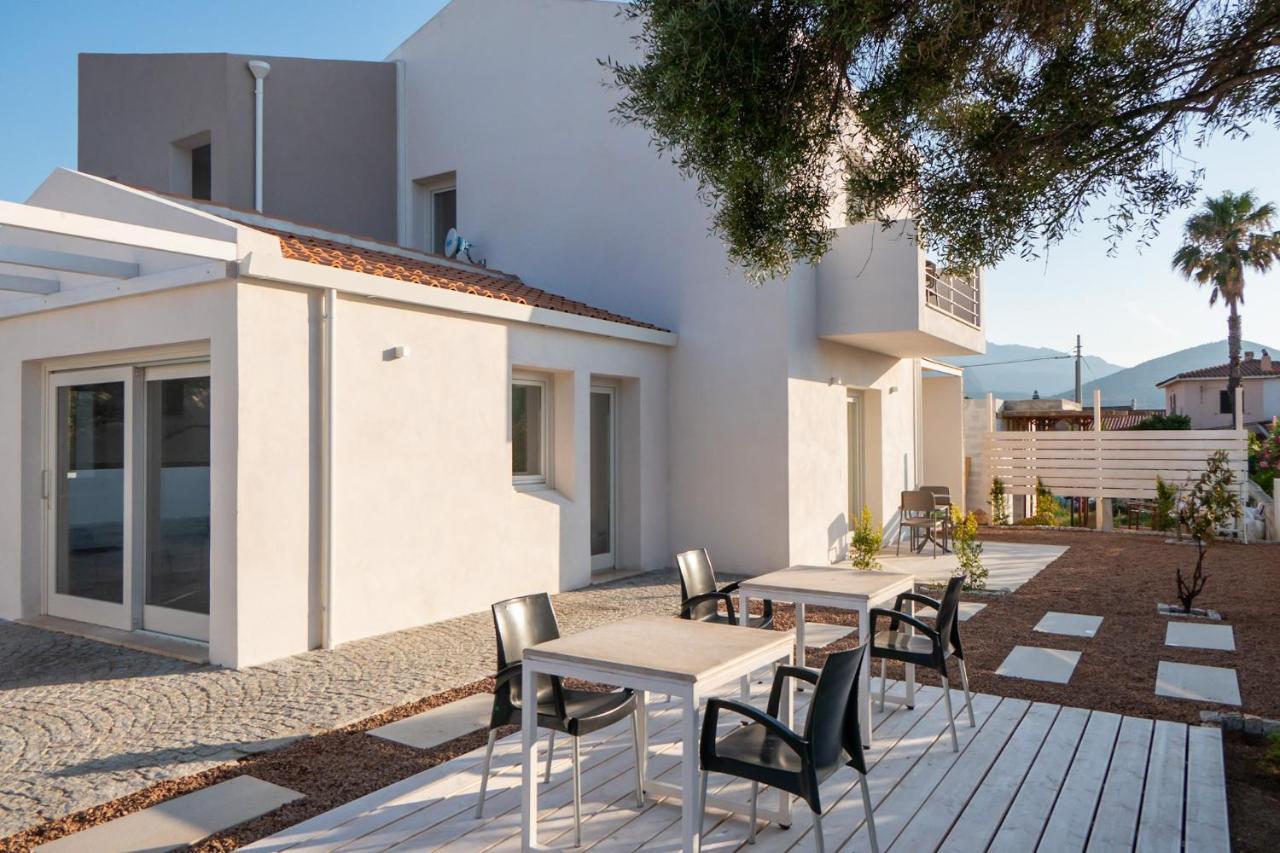 Villa Est San Teodoro  Dış mekan fotoğraf