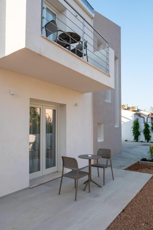 Villa Est San Teodoro  Dış mekan fotoğraf