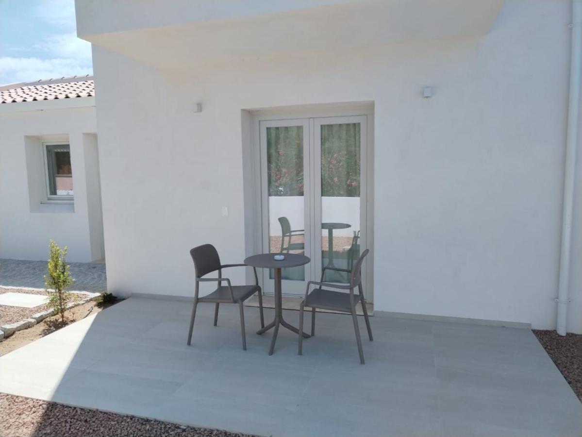 Villa Est San Teodoro  Dış mekan fotoğraf