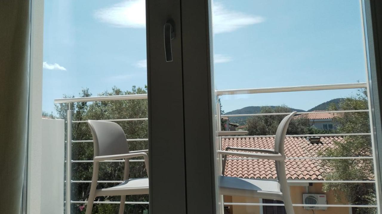 Villa Est San Teodoro  Dış mekan fotoğraf